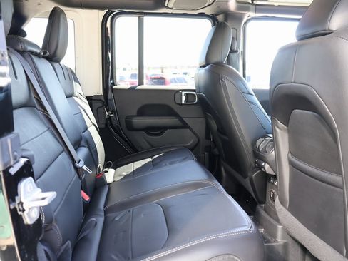 Used 2023 Jeep Wrangler Unlimited Sahara w/ Cold Weather Group image 12