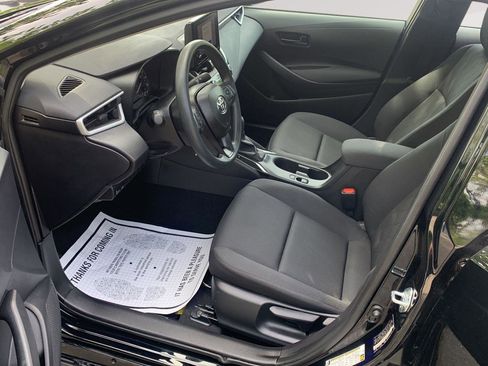 Used 2025 Toyota Corolla LE FWD image 15