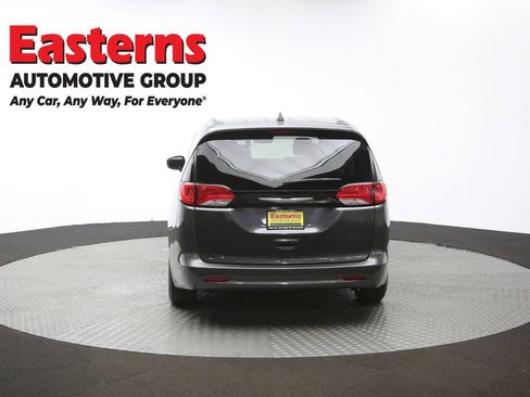Used 2023 Chrysler Voyager LX image 36