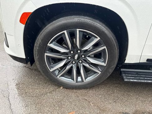 Used 2021 Cadillac Escalade Sport w/ Driver Assist Tech Package AWD/4WD image 11