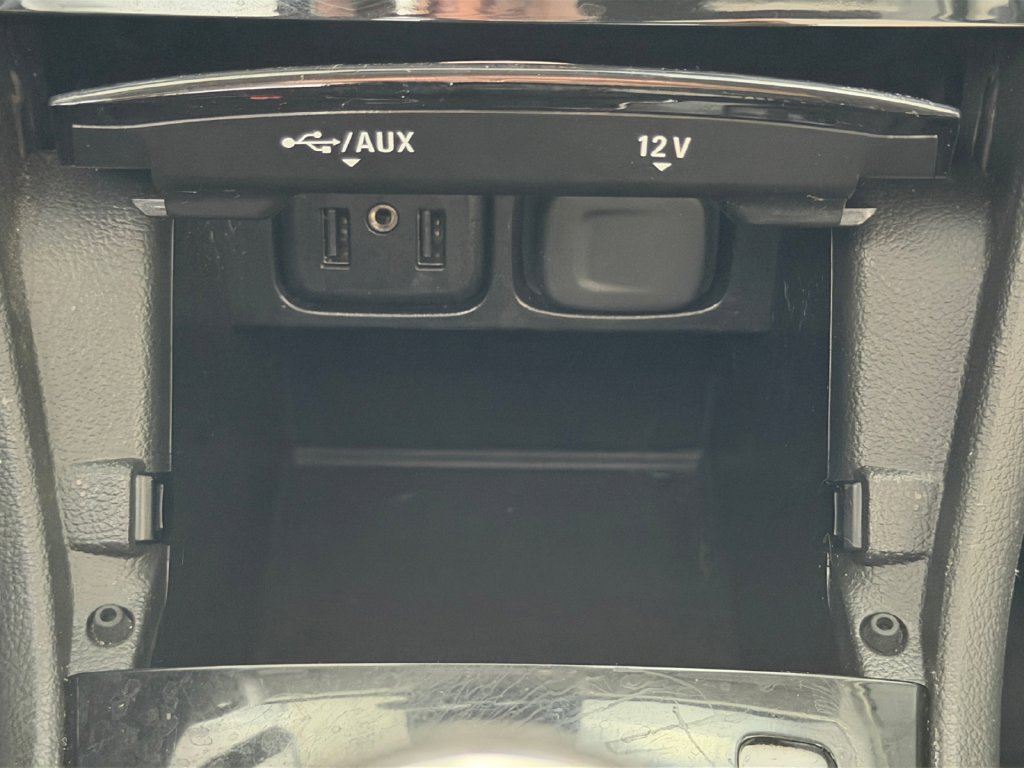 Used 2022 Buick Encore Preferred w/ Safety Package AWD/4WD image 22