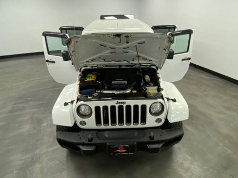 Used 2018 Jeep Wrangler Unlimited Sport AWD/4WD image 46