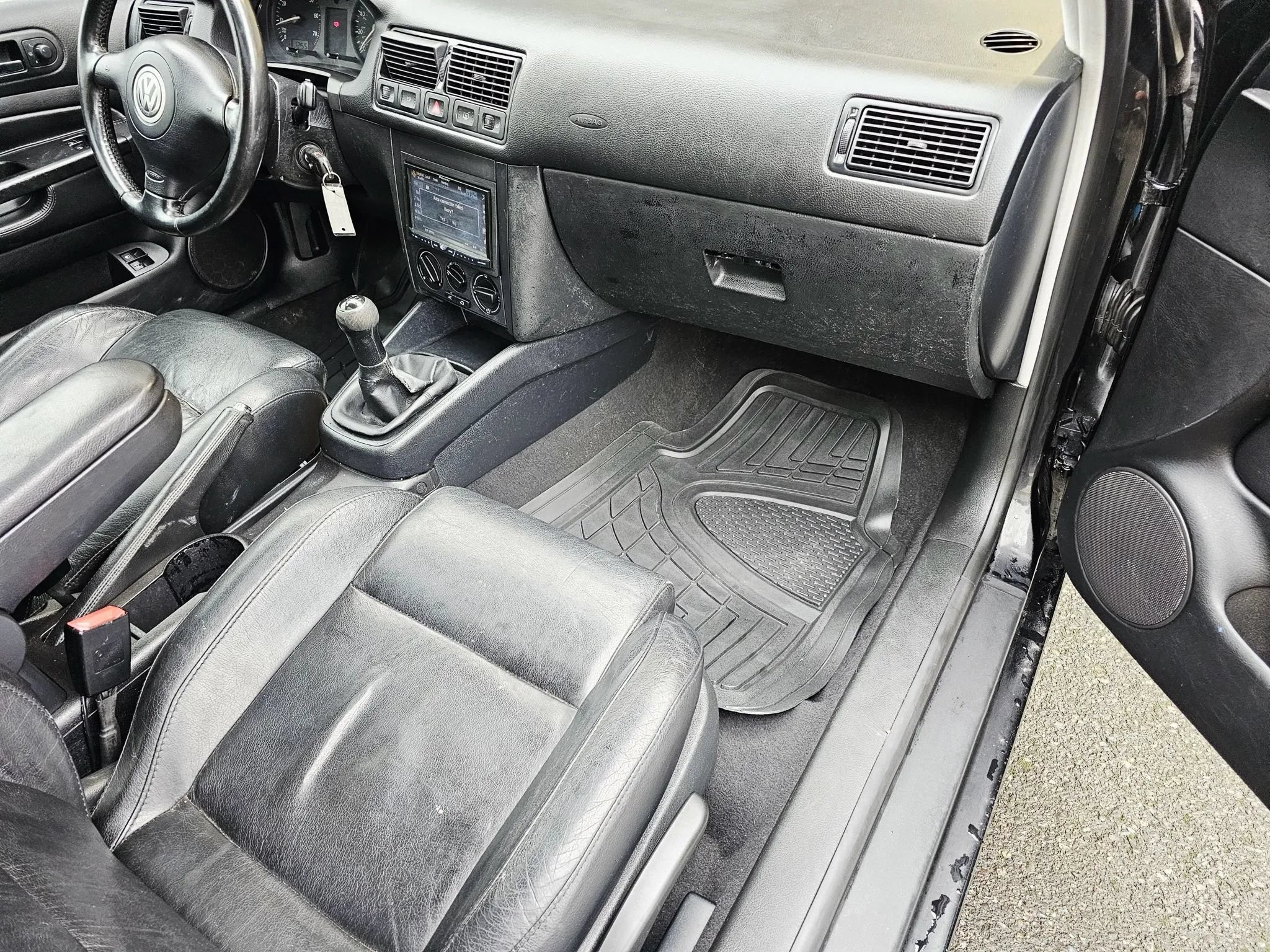 Used 2006 Volkswagen GTI FWD image 11