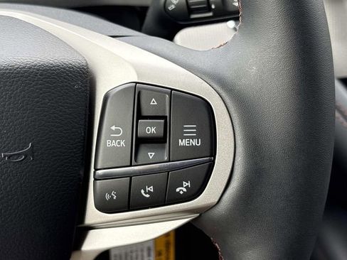 New 2026 Ford Explorer Active w/ Active Comfort Package image 25