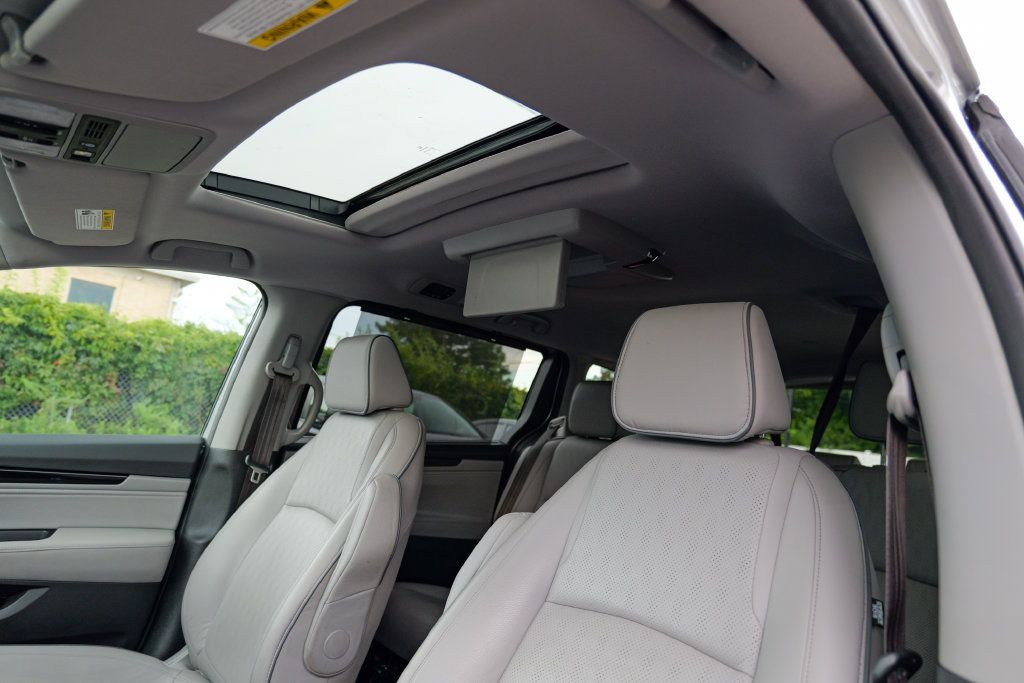 Used 2024 Honda Odyssey Elite image 24