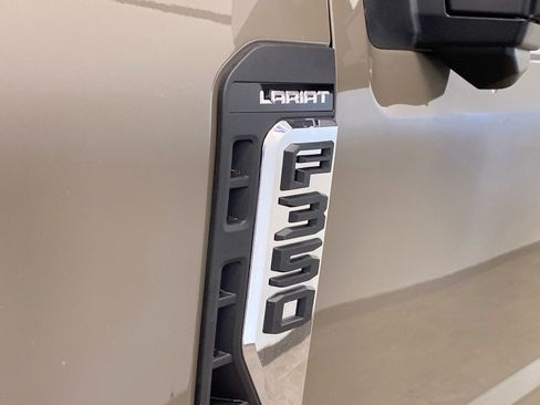 New 2026 Ford F350 Lariat w/ Lariat Ultimate Package image 13