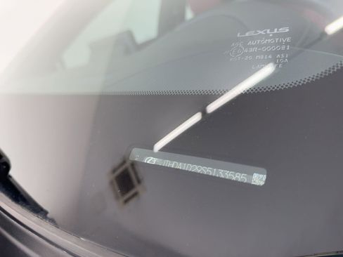 Certified 2025 Lexus IS 300 w/ Premium Package image 20