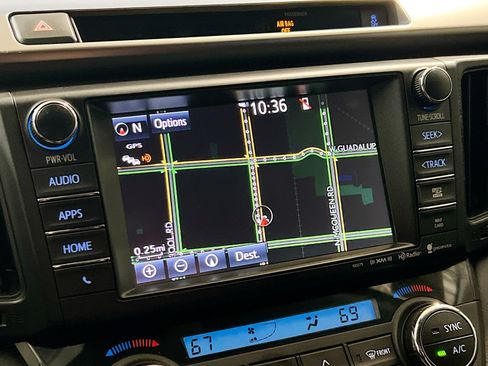 Used 2016 Toyota RAV4 XLE w/ Convenience Package AWD/4WD image 9