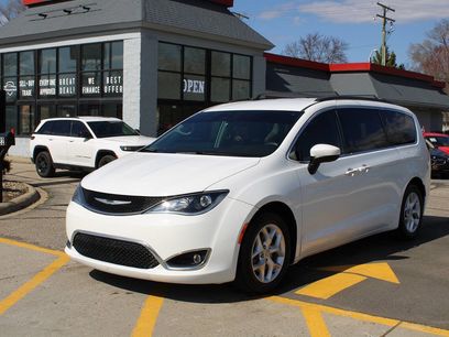 Used 2017 Chrysler Pacifica Touring Plus w/ Tire & Wheel Group