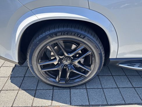 Used 2021 Mercedes-Benz GLE 53 AMG 4MATIC image 11