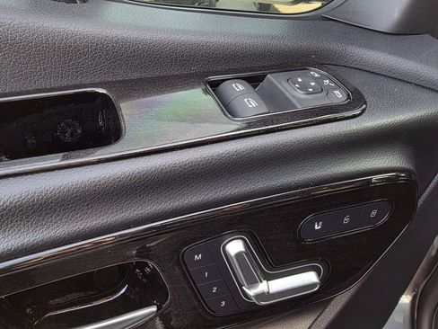 Used 2021 Mercedes-Benz Sprinter 2500 image 12