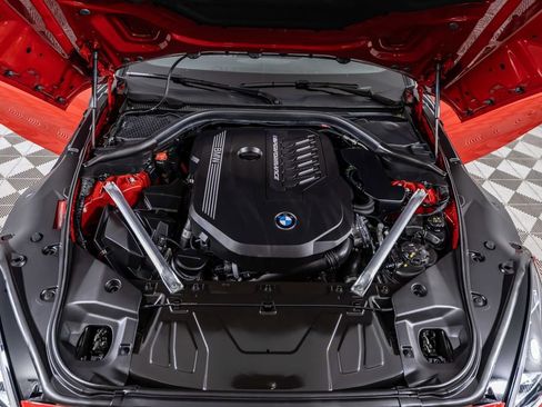 Used 2024 BMW Z4 M40i w/ Shadowloine Package image 35