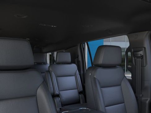 New 2026 Chevrolet Suburban LT w/ Comfort Package AWD/4WD image 24