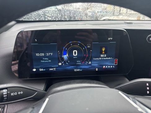 Used 2025 Chevrolet Equinox LT image 27