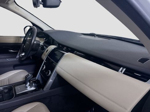 Used 2020 Land Rover Discovery Sport S image 30