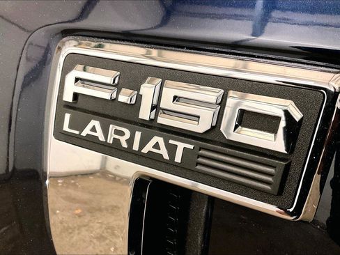 Used 2021 Ford F150 Lariat w/ Max Trailer Tow Package image 13