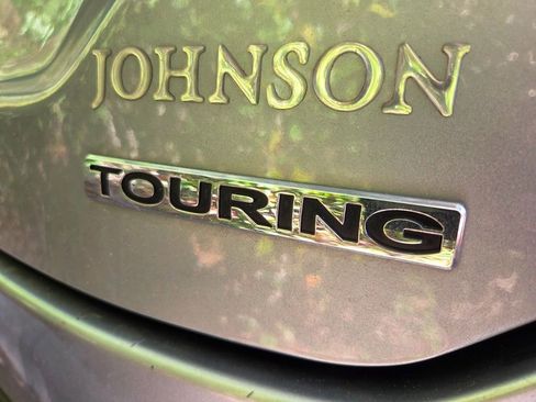 Used 2023 Honda Pilot Touring image 5