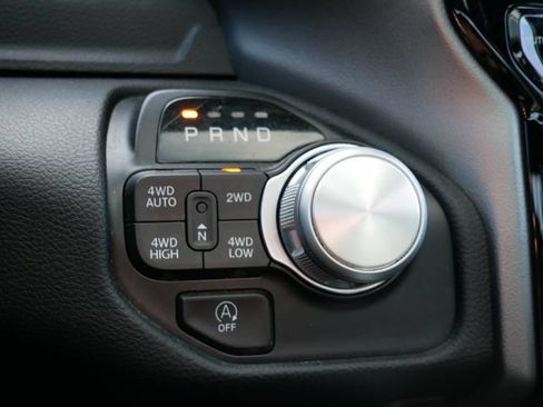 Used 2020 RAM 1500 Laramie AWD/4WD image 19