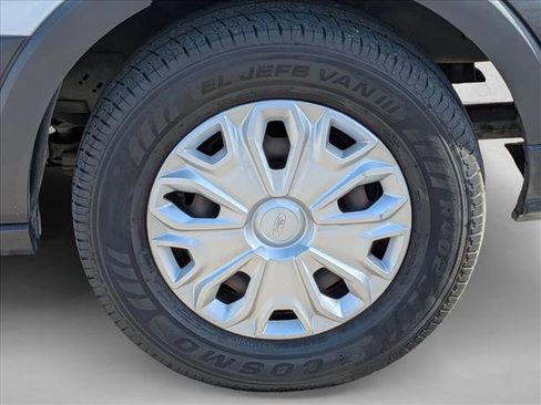Used 2018 Ford Transit 350 XLT RWD image 9