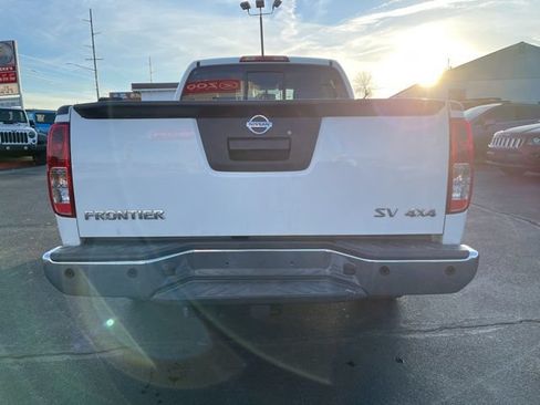 Used 2020 Nissan Frontier SV AWD/4WD image 7