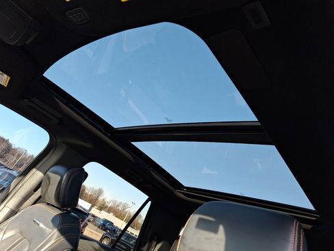 Used 2023 Ford Expedition Max Platinum image 16