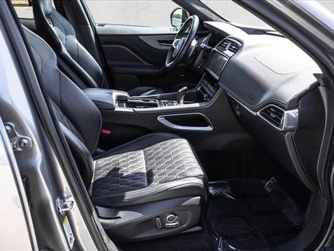 Used 2020 Jaguar F-PACE SVR AWD/4WD image 26