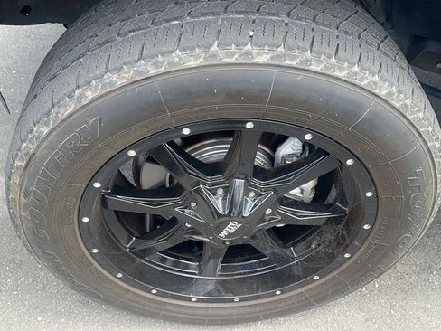 Used 2014 Ford F150 XLT w/ Equipment Group 302A Luxury RWD image 13