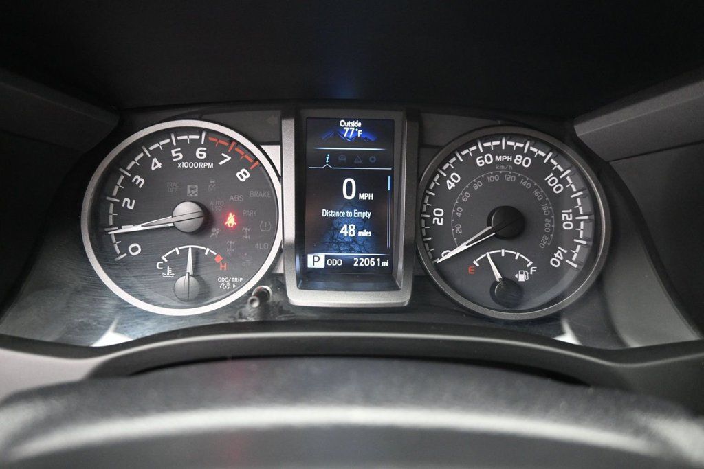 Used 2023 Toyota Tacoma TRD Off-Road w/ Technology Package AWD/4WD image 18