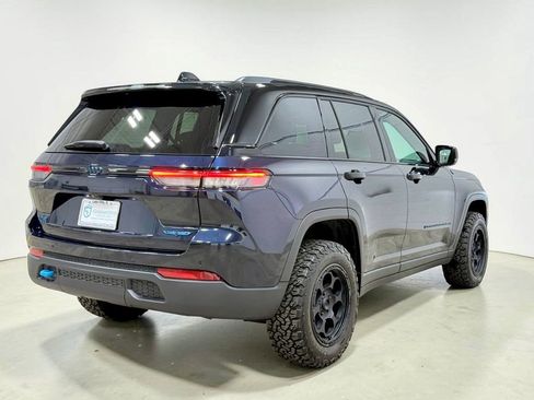 Used 2022 Jeep Grand Cherokee Trailhawk AWD/4WD image 24
