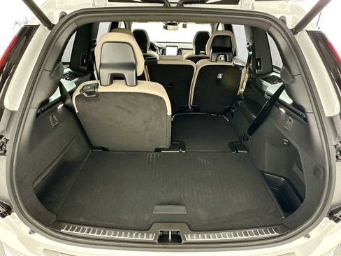 New 2025 Volvo XC90 B5 Plus w/ Protection Package Premier image 25