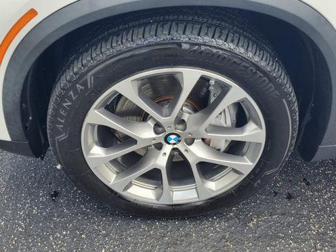 Used 2021 BMW X5 xDrive45e w/ Premium Package image 4