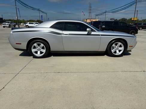 Used 2012 Dodge Challenger SXT Plus RWD image 5
