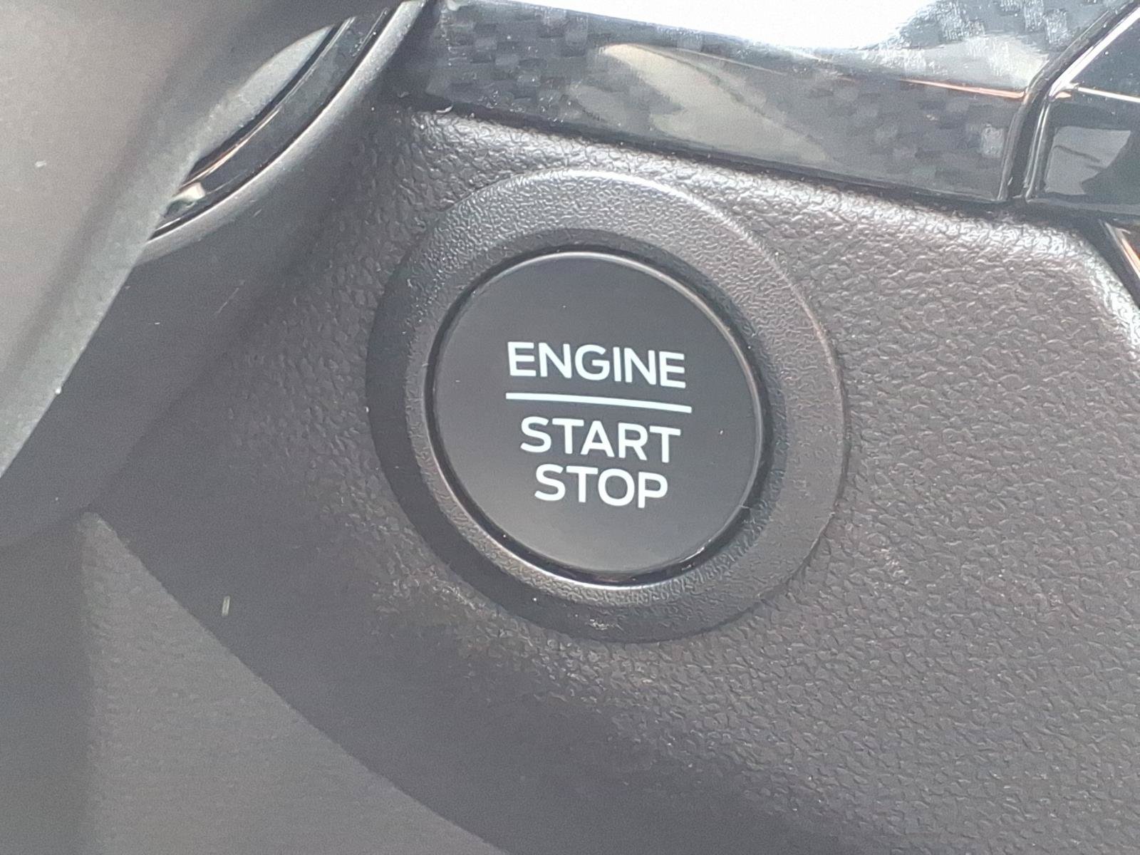 Used 2025 Ford Escape ST-Line AWD/4WD image 18
