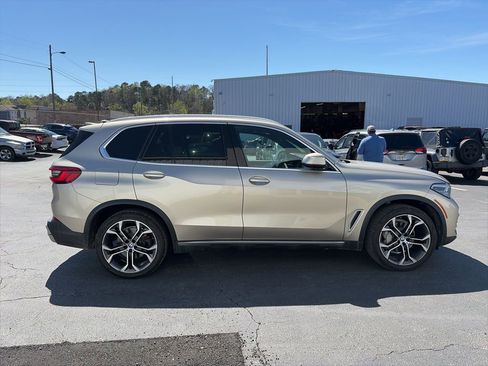Used 2019 BMW X5 xDrive40i w/ Executive Package image 8