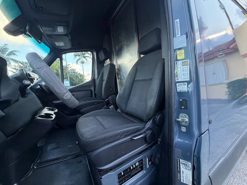 Used 2019 Mercedes-Benz Sprinter 144 image 13