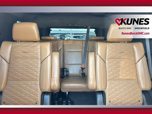 Used 2021 Cadillac Escalade Sport w/ Driver Assist Tech Package AWD/4WD image 32