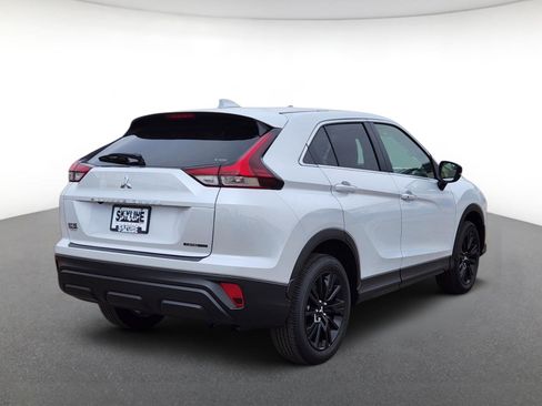 New 2026 Mitsubishi Eclipse Cross LE image 3