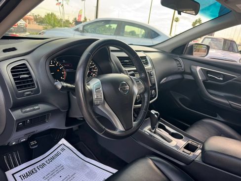 Used 2018 Nissan Altima 2.5 SR w/ SR Midnight Edition FWD image 17
