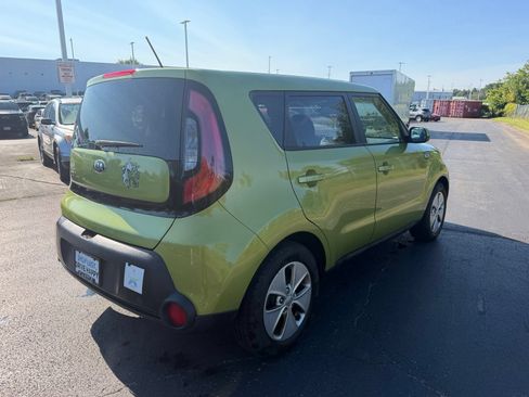 Used 2016 Kia Soul FWD image 6