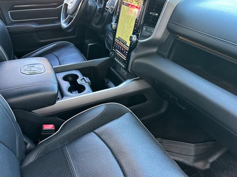 Used 2020 RAM 3500 Laramie AWD/4WD image 17