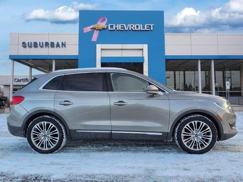 Used 2017 Lincoln MKX Reserve w/ Driver Assistance Package image 4