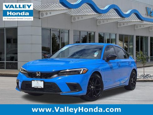 Used 2022 Honda Civic Sport image 1