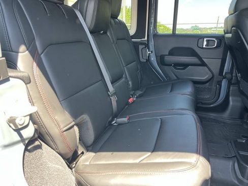Used 2024 Jeep Wrangler Unlimited Rubicon AWD/4WD image 25