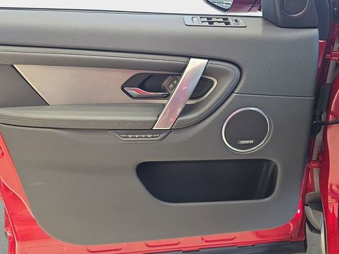 New 2026 Land Rover Discovery Sport Landmark image 27