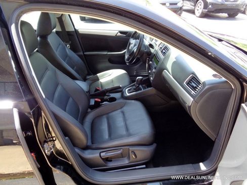 Used 2014 Volkswagen Jetta SE FWD image 16