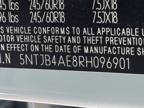 Used 2024 Hyundai Santa Cruz SEL FWD image 32