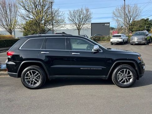 Used 2022 Jeep Grand Cherokee Limited w/ Trailer Tow Group IV image 8