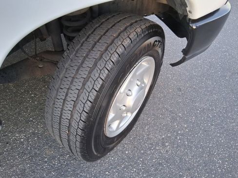 Used 2014 Ford E-150 and Econoline 150 w/ Power Group image 22