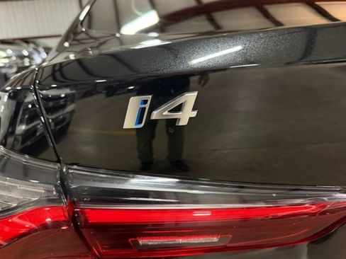 Used 2025 BMW i4 xDrive40i AWD/4WD image 9