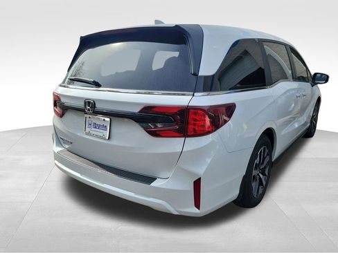 Certified 2026 Honda Odyssey EX-L image 7